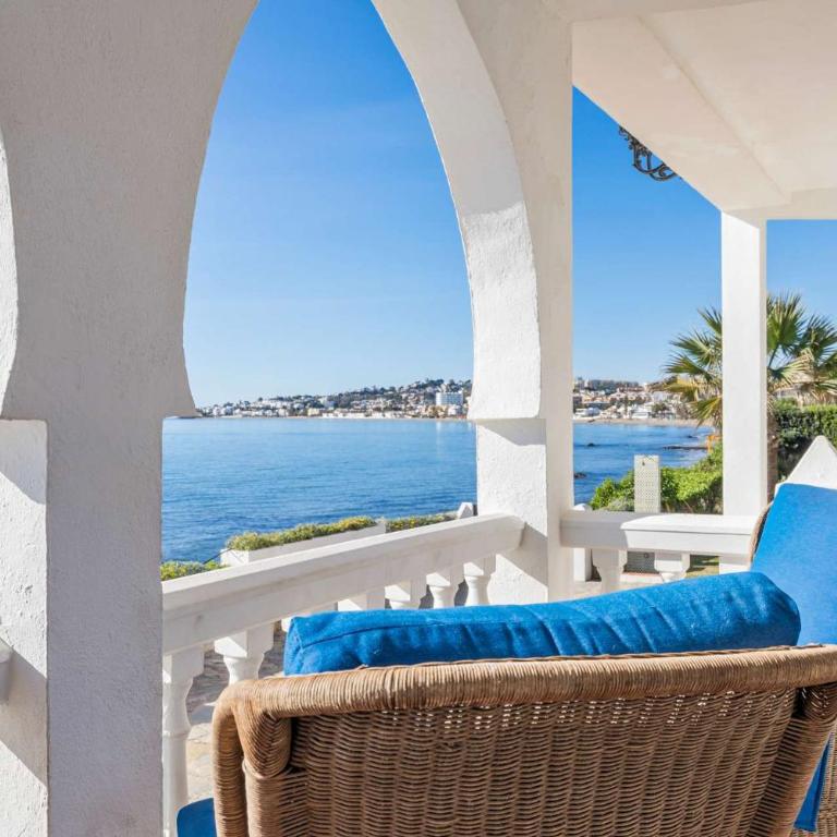 Bright Beachfront Apartment - ref 157 by Costarentals - Apartamento - 7