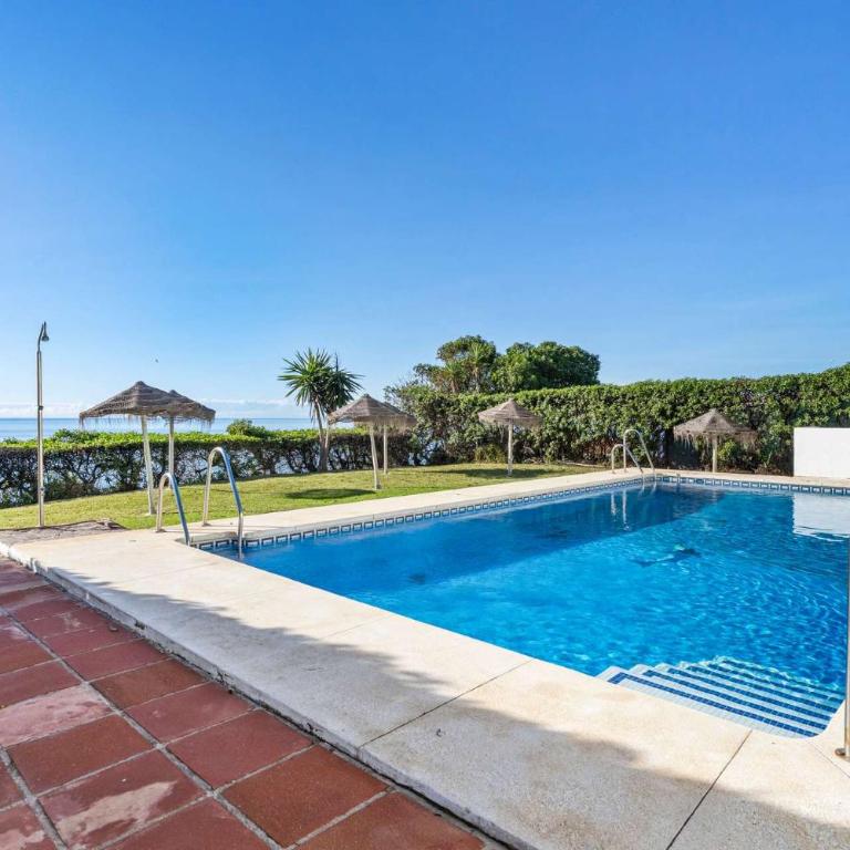 Bright Beachfront Apartment - ref 157 by Costarentals - Apartamento - 25