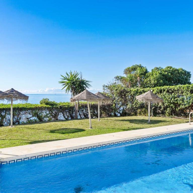 Bright Beachfront Apartment - ref 157 by Costarentals - Apartamento - 26