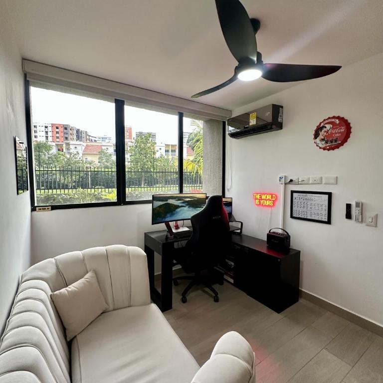Luxury loft with home theater & pool, Buenavista top location - Apartamento de 2 dormitorios con balcón y terraza - 8