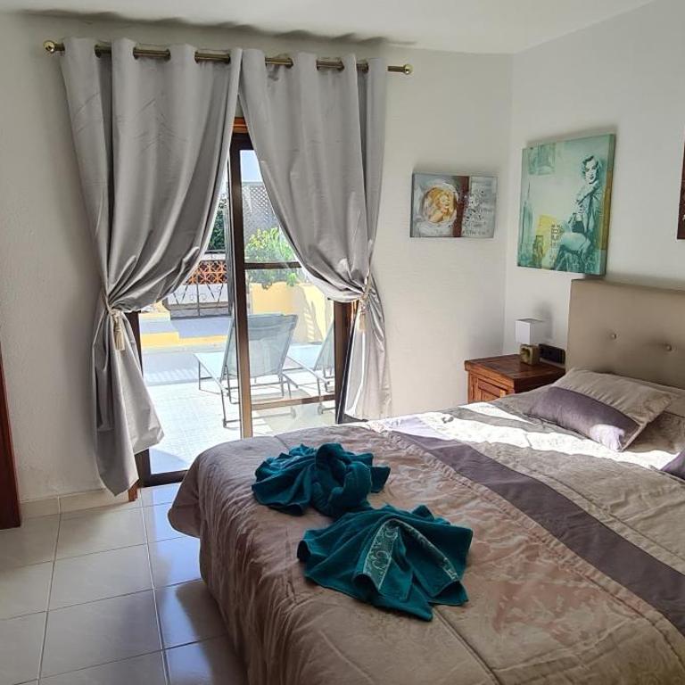 Caleta Beach House - Two-Bedroom House - 19