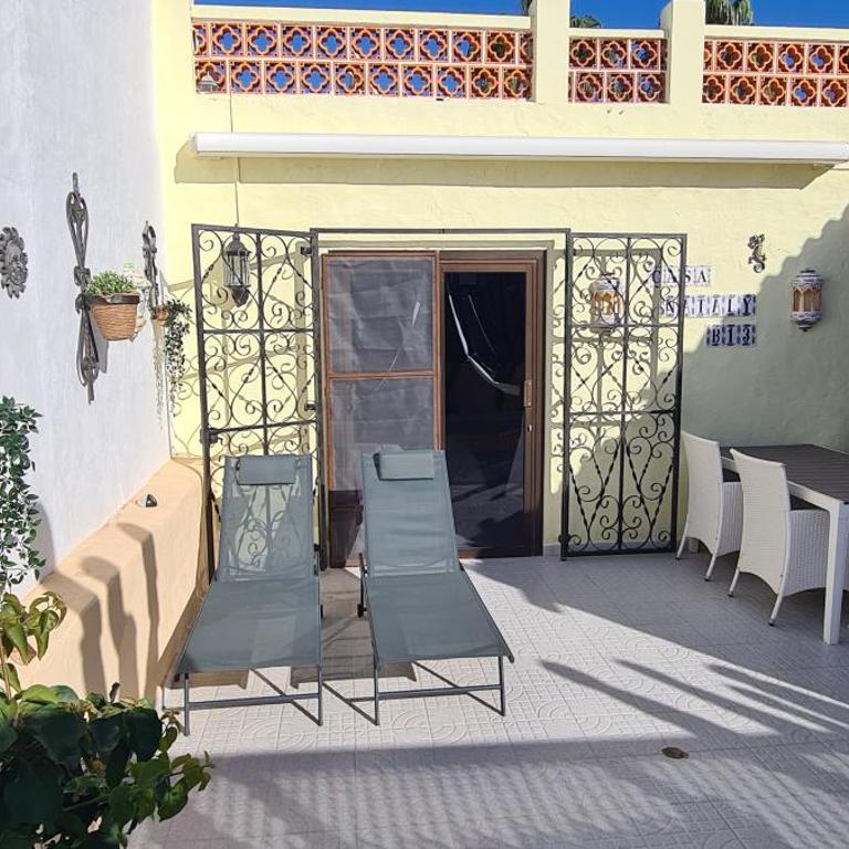 Caleta Beach House - Two-Bedroom House - 40