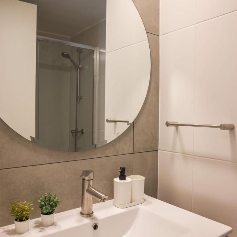 Stylish 1BR Apartment In Las Condes Ideal For 3 - Apartment - 25