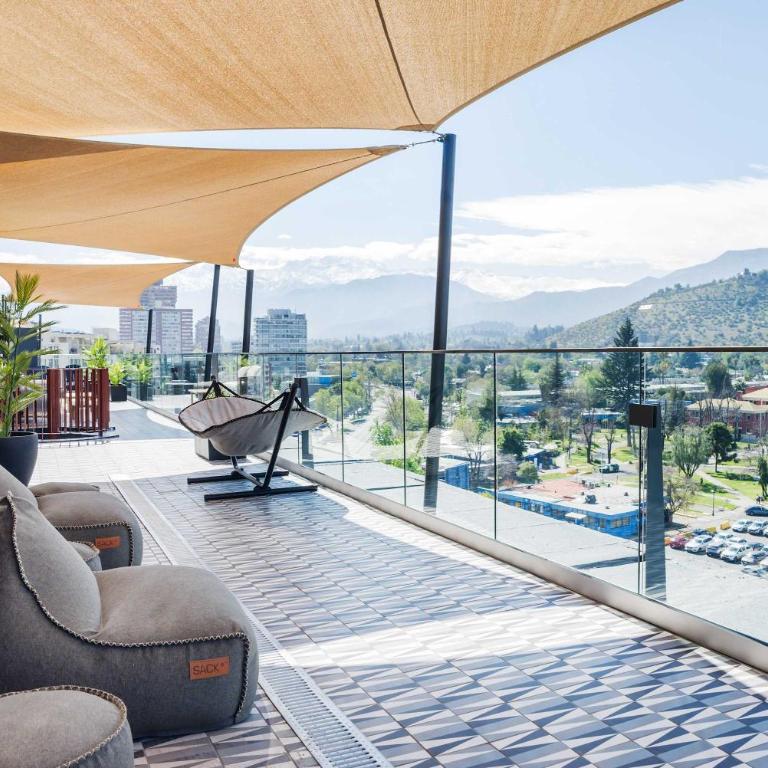 Stylish 1BR Apartment In Las Condes Ideal For 3 - Apartment - 1