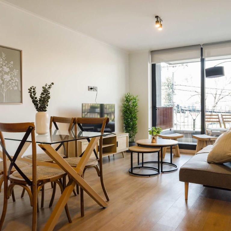 Modern 2BR Flat for 5 in Lively Las Condes Oasis - Apartment - 8
