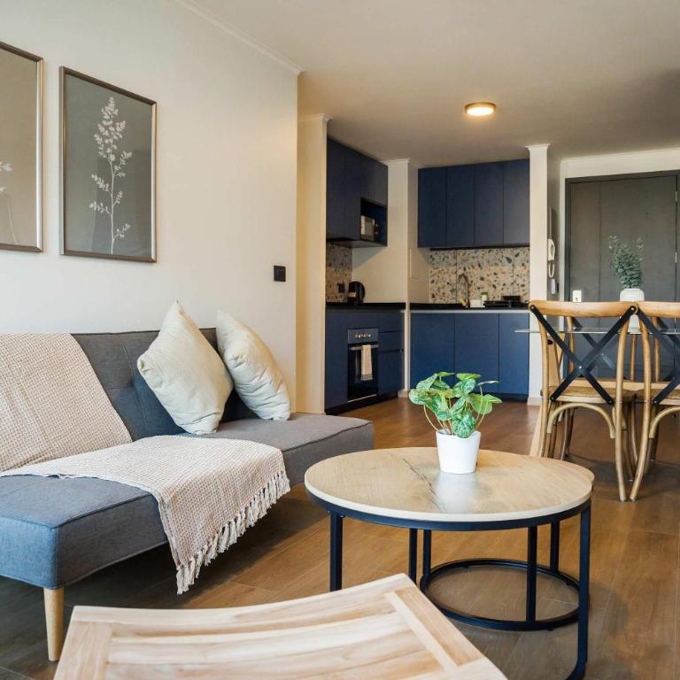 Modern 2BR Flat for 5 in Lively Las Condes Oasis - Apartment - 7