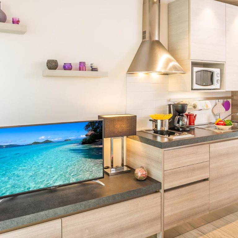 MillyHolidays - Apartment Lillà - Center - Nearby Beach - Private Garden - Spa Pool - Apartment with Terrace - 24