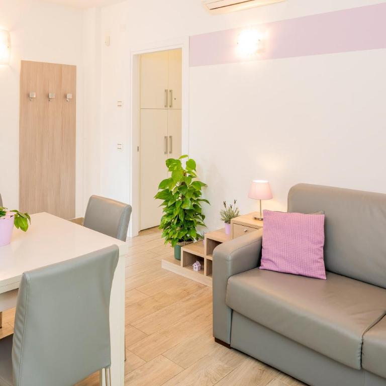 MillyHolidays - Apartment Lillà - Center - Nearby Beach - Private Garden - Spa Pool - Apartment with Terrace - 28