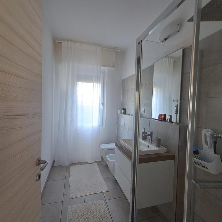 Al Roccolo Ferienwohnung mit Seeblick und Garten - Appartamento con 2 Camere da Letto - 14