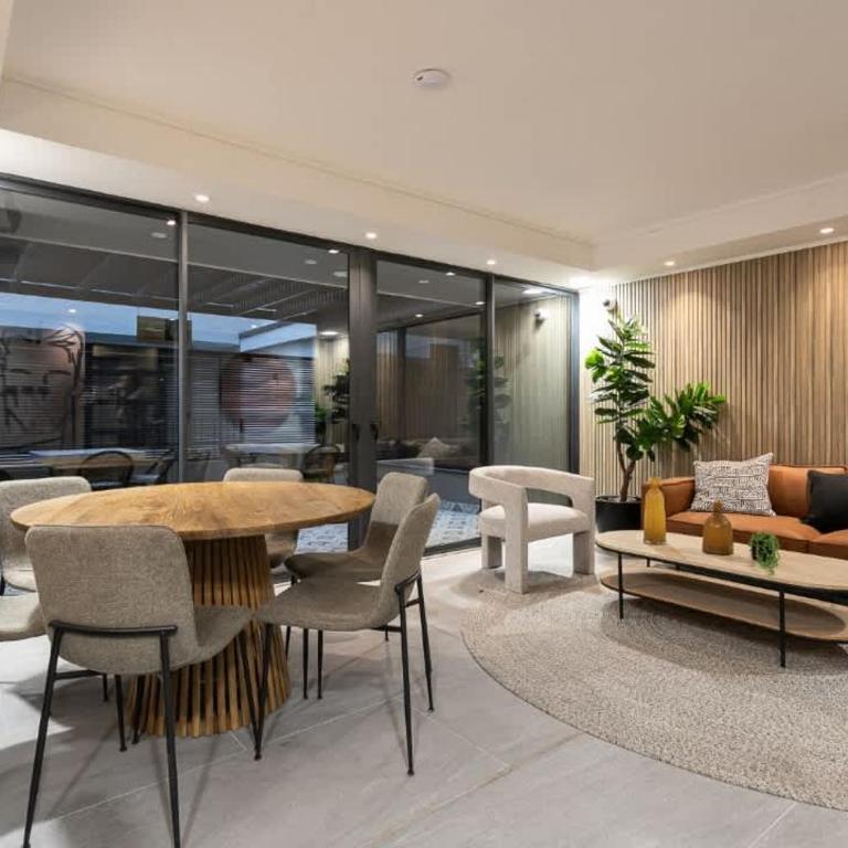 City Studio Explore the City Stay for 2 Guests - Studio - 28