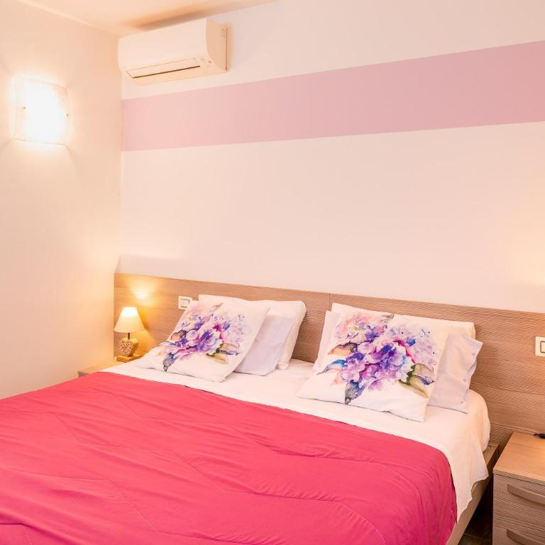 MillyHolidays - Apartment Lillà - Center - Nearby Beach - Private Garden - Spa Pool - Apartment with Terrace - 34