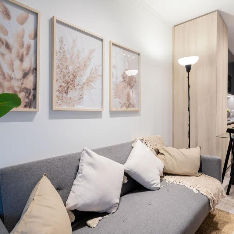 Modern 2BR Prime Las Condes Escape for 4 Guests - Apartment - 11
