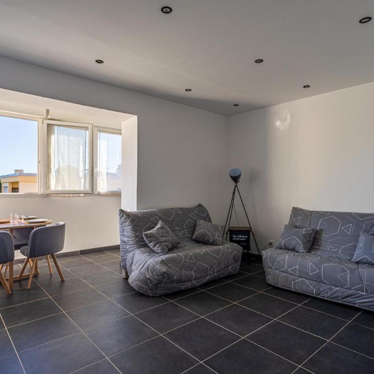 Studio Mer et Mimosa - 2 km de la plage - Estudio - 2