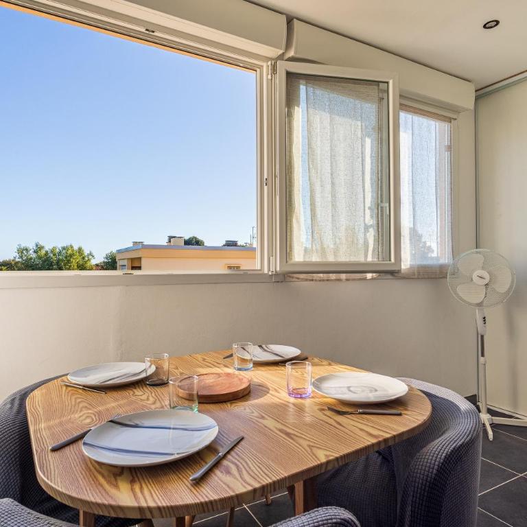 Studio Mer et Mimosa - 2 km de la plage - Estudio - 8