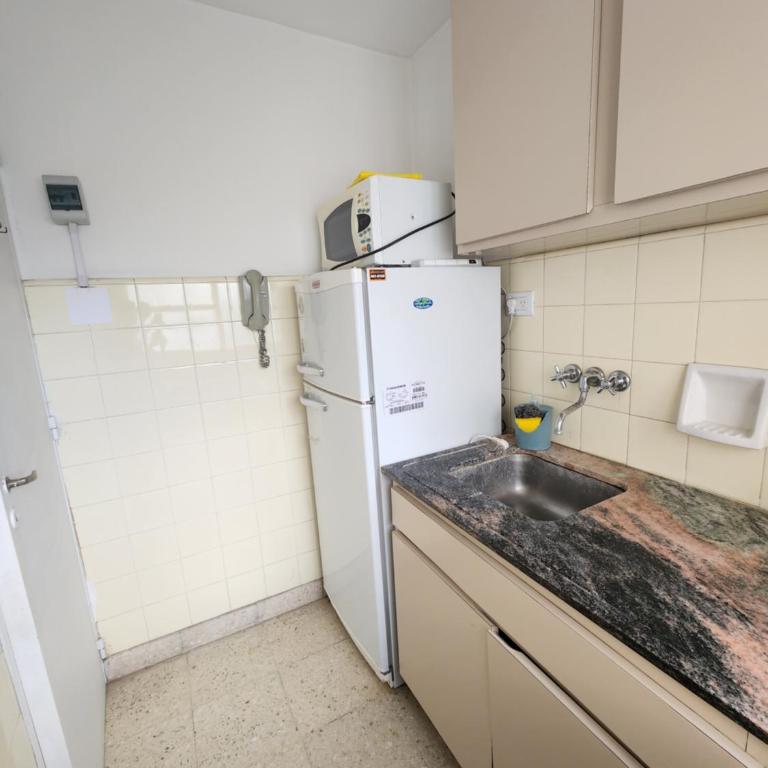 Excelente monoambiente - Apartamento de 1 dormitorio - 3