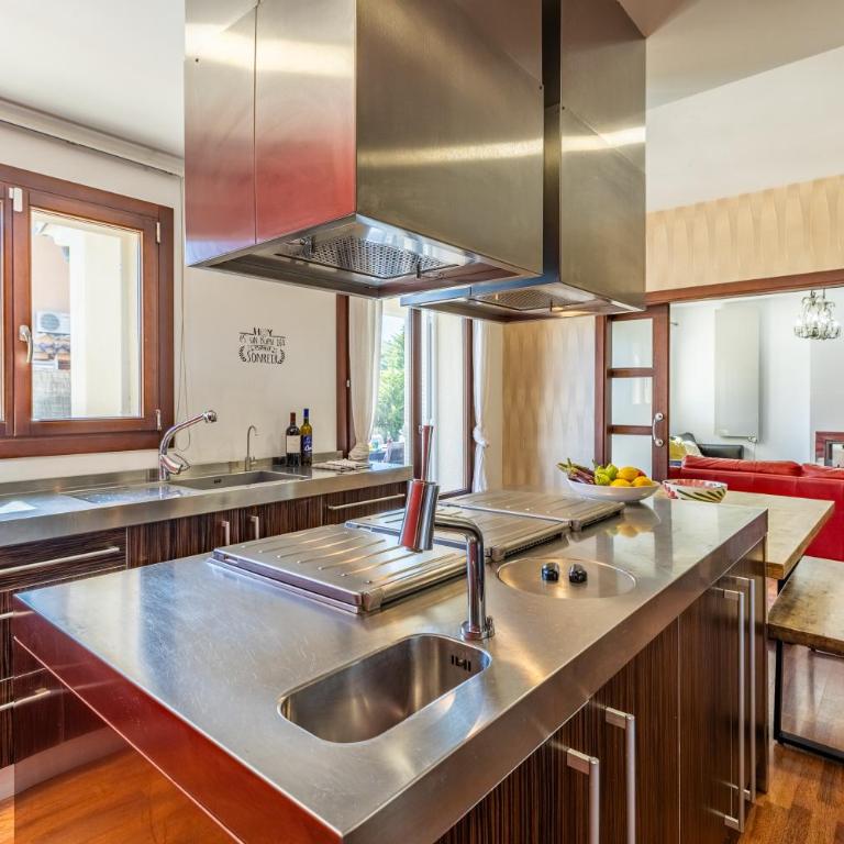 Villa Nelly 15 min from the beach - Casa de 4 dormitorios - 16