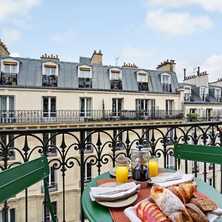 Marais 2B with Balcony by Melvane Luxury - Apartment - 8
