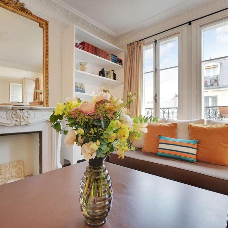 Marais 2B with Balcony by Melvane Luxury - Apartment - 10