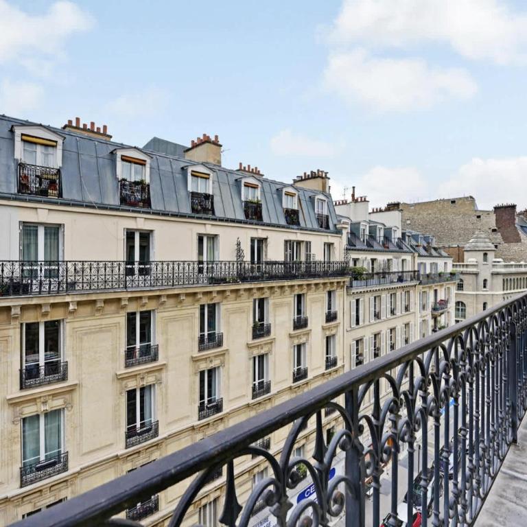 Marais 2B with Balcony by Melvane Luxury - Apartment - 26