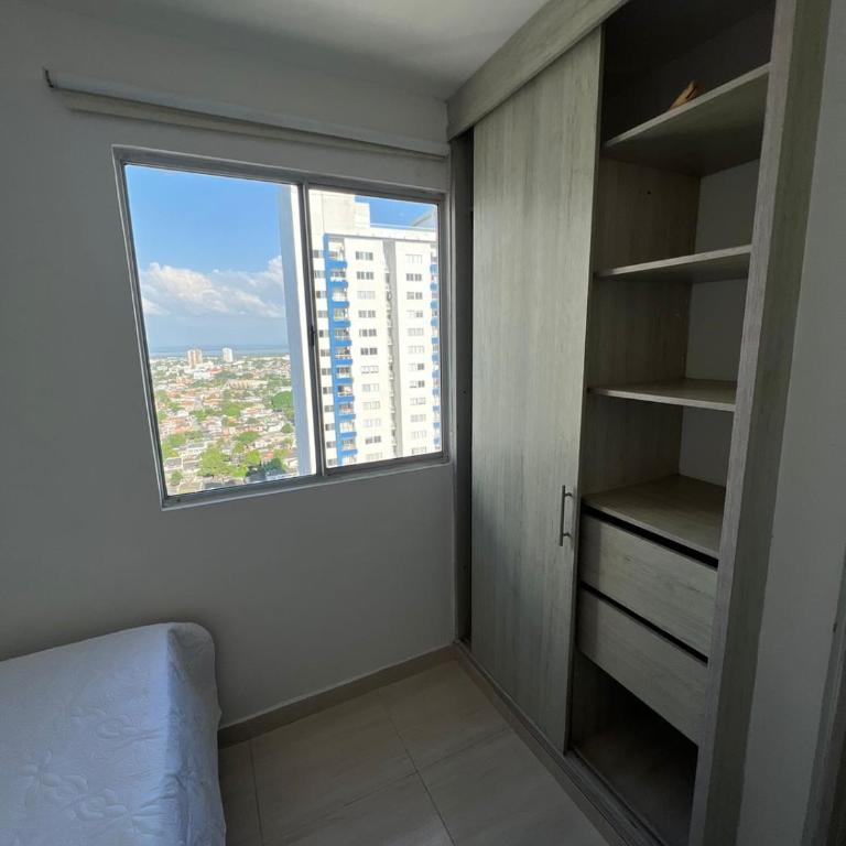 Alina Beautiful Cartagena Apartment - Three-Bedroom Apartment - 4