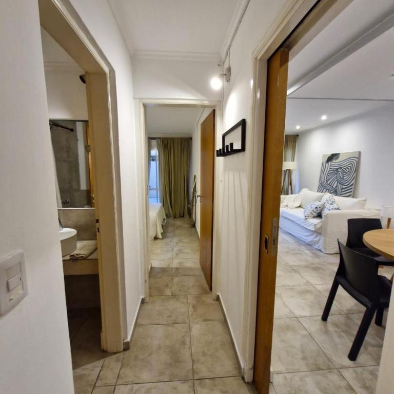 Casa cómoda con estilo y garage - Apartamento de 2 dormitorios - 6