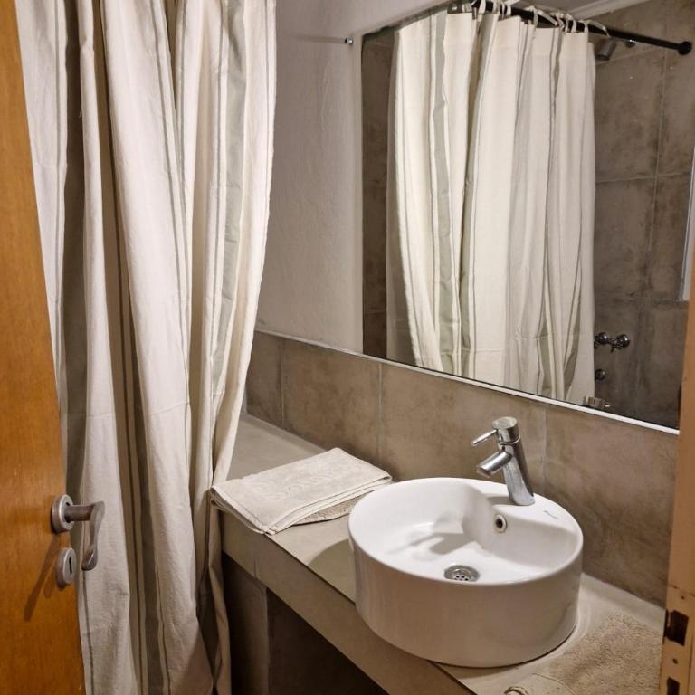 Casa cómoda con estilo y garage - Apartamento de 2 dormitorios - 7