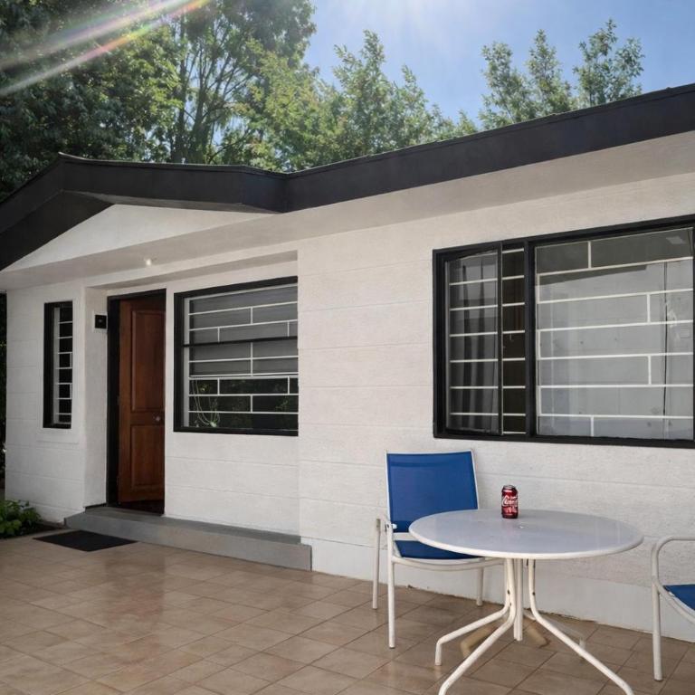 Viña House - Four-Bedroom House - 1