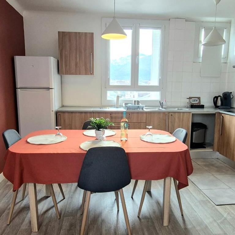 Cosy Chic au coeur de Lourdes-Wifi-Parking - Two-Bedroom Apartment - 4