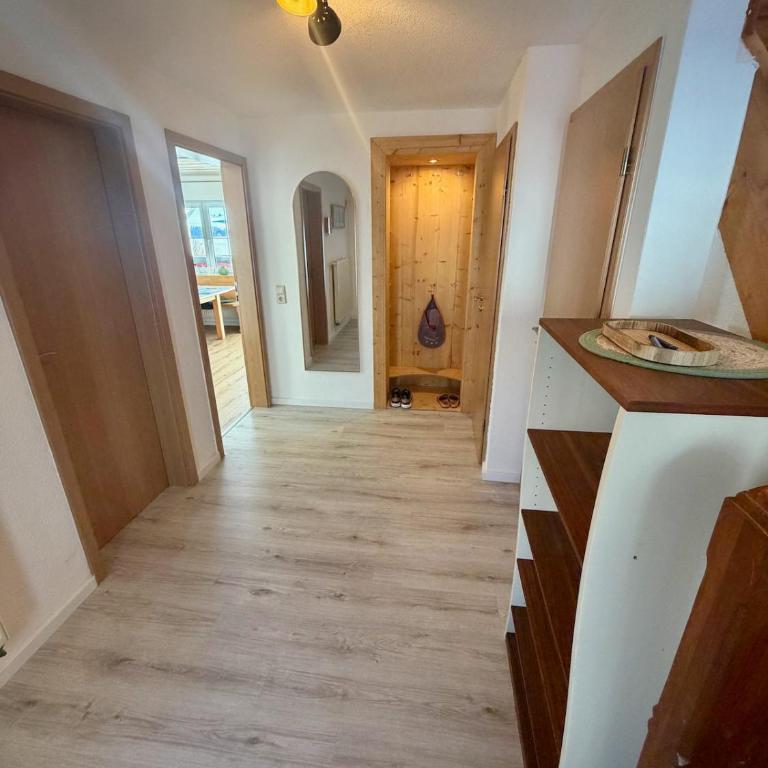 Ferienhaus am Hang - Haus mit 4 Schlafzimmern - 4