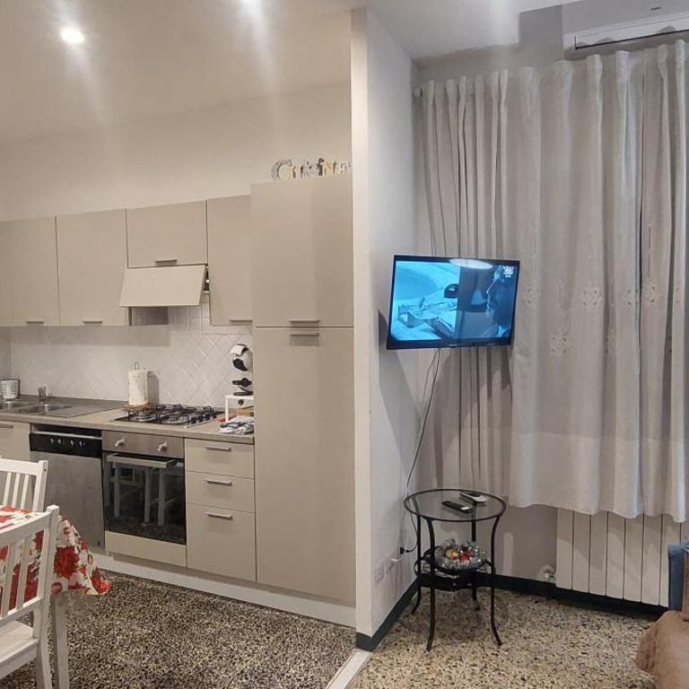 HAPPY LUCCA Casa Vacanze - Casa con 3 Camere da Letto - 3