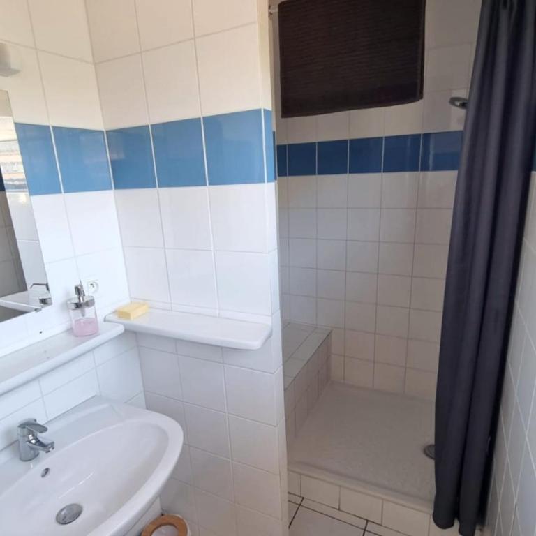 Cosy Chic au coeur de Lourdes-Wifi-Parking - Two-Bedroom Apartment - 26