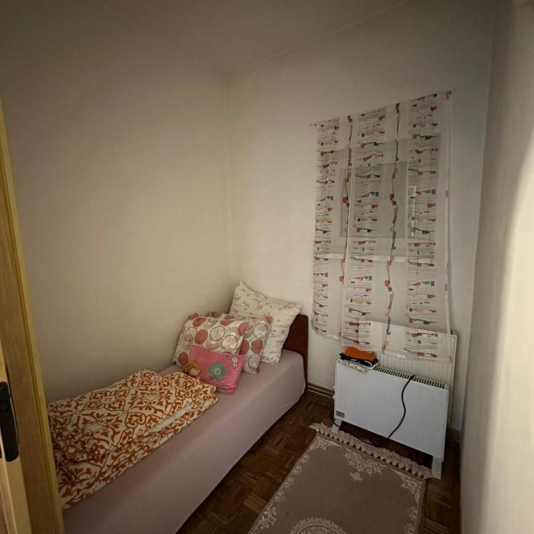 Specious Apartment near airport free parking - Apartman sa 3 Spavaće Sobe - 12