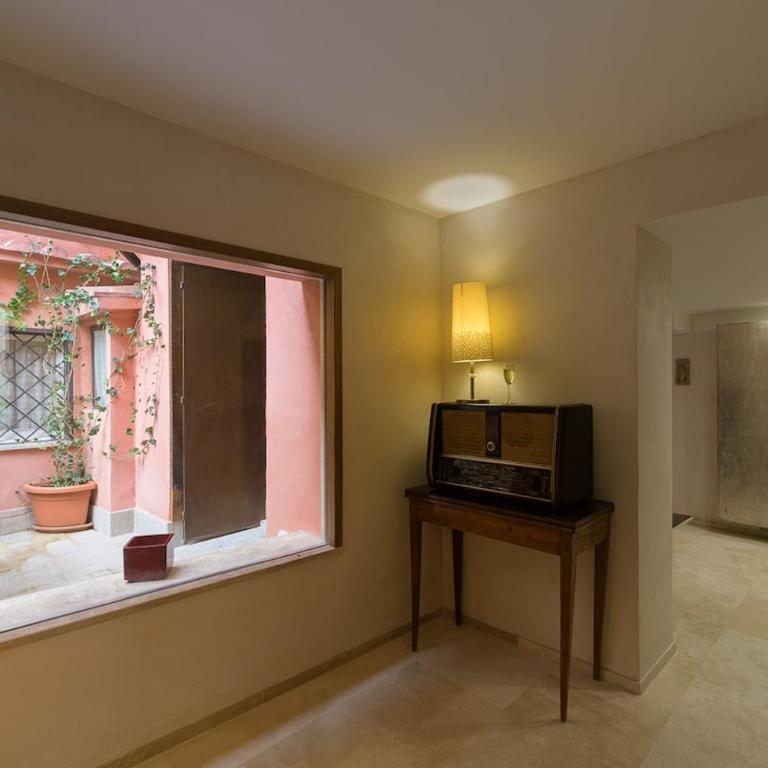 Trastevere Art and Books Luxury Apartment - Appartamento con 3 Camere da Letto - 56
