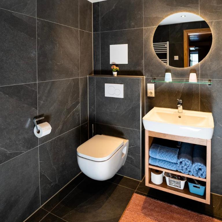 Wohlfühl Auszeit in den Bergen - Apartment mit 1 Schlafzimmer, Balkon und Bergblick - 12