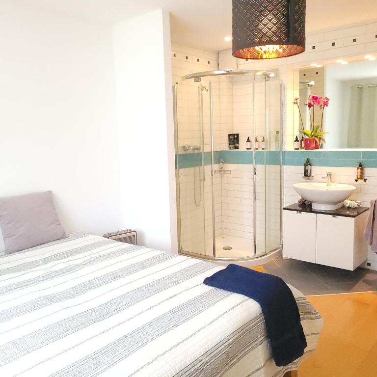 Chambre double privée - Deluxe Doppelzimmer mit Dusche - 2