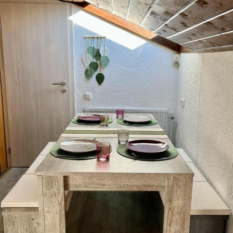 Gemütliches Dachgeschoss-Apartment mit Alpenblick - Apartment mit 1 Schlafzimmer - 5