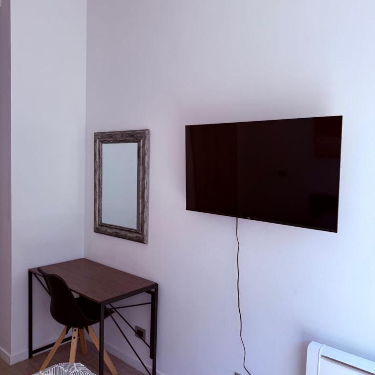 Estudio con patio Smart Isla Teja - One-Bedroom Apartment - 9