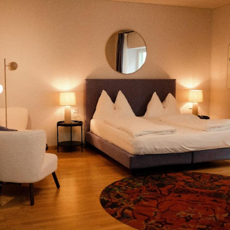 Hotel Restaurant Der Greif - Camera Matrimoniale con Bagno Privato - 1