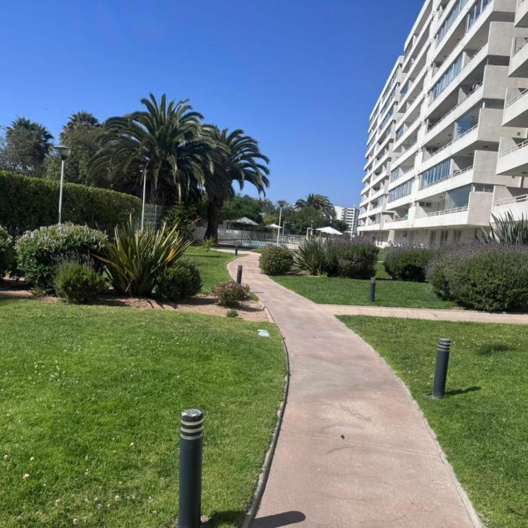 Comodo departamento a pasos de la playa - Two-Bedroom Apartment - 17