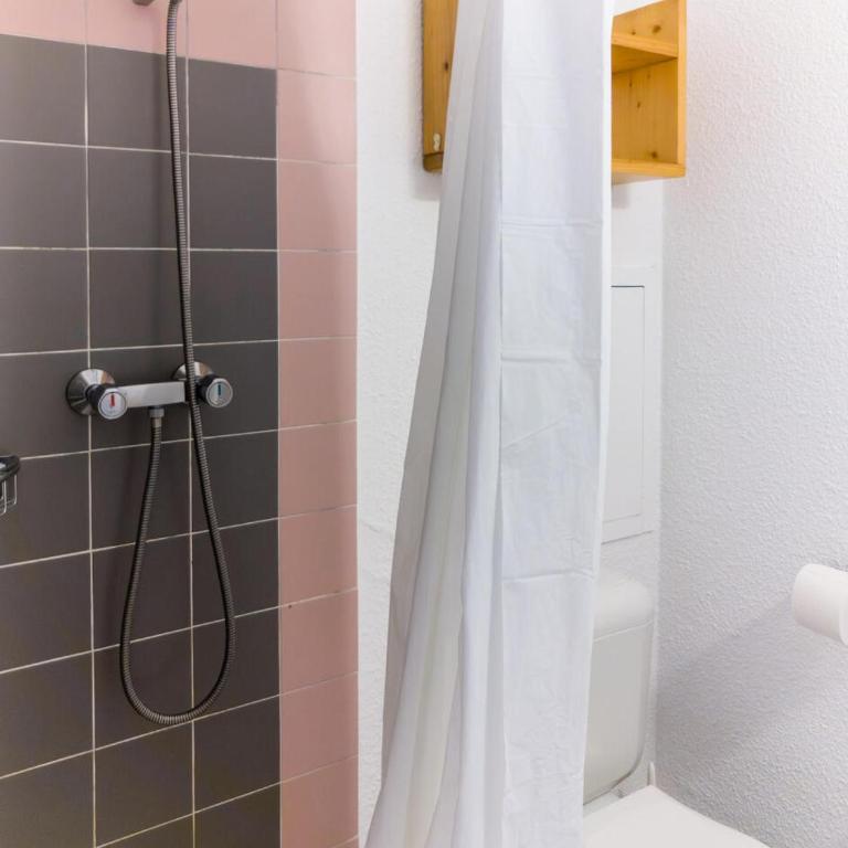 Résidence Ruitor Arc 1800 - Appartement 3 pièces pour 6 personnes avec une jolie vue sur la vallée, proche du télécabine dans le village de Charmettoger à A MAE-1697 - Appartement - 6