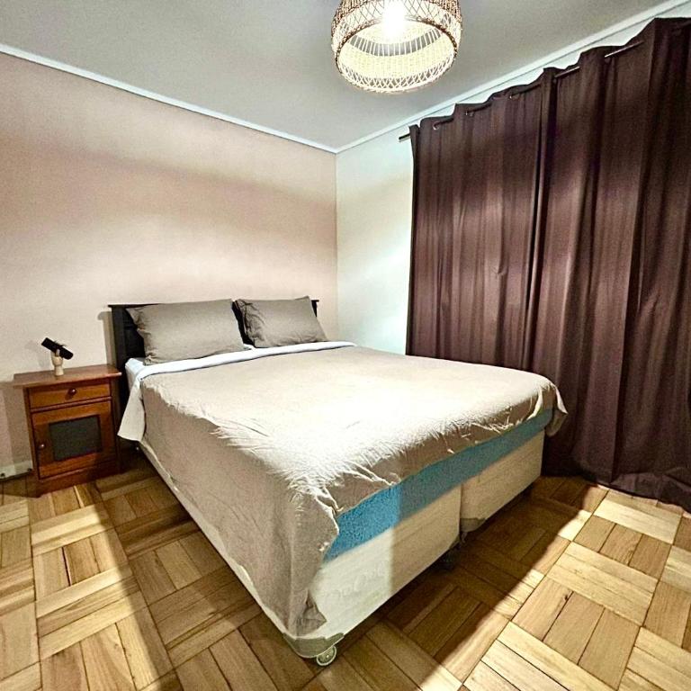 Habitación privada con estacionamiento - Sector Los Dominicos - Double Room with Private Bathroom - 20