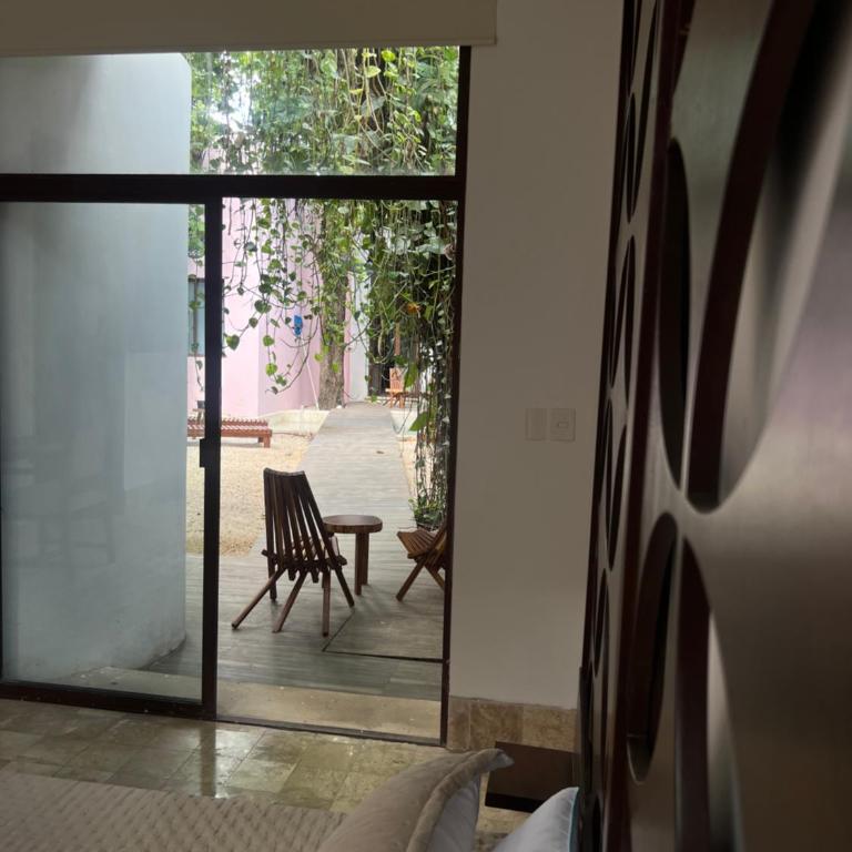 Hotelito DELI - King Room with Pool View - 8
