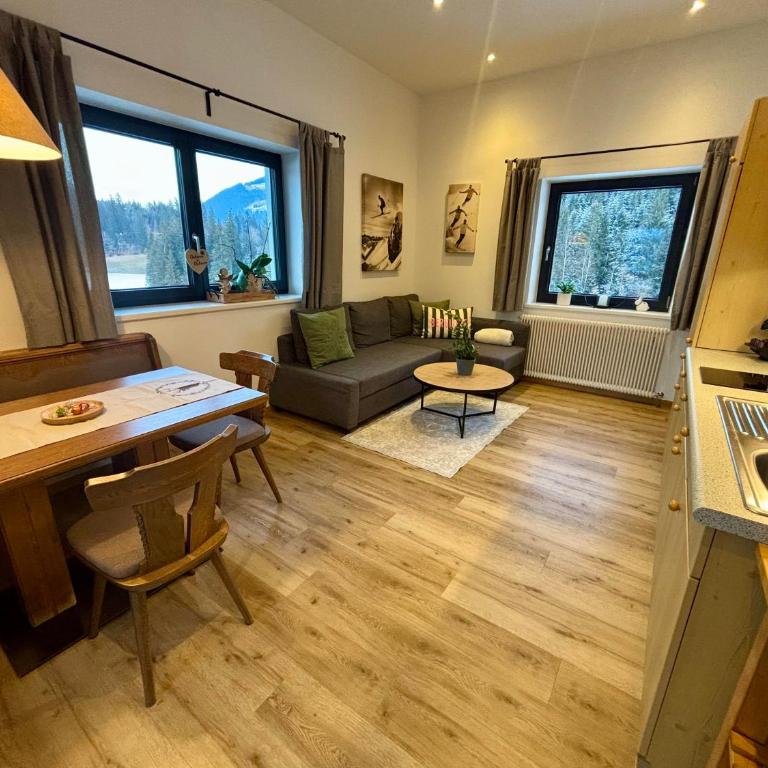 Landhaus Barbara - Two-Bedroom Apartment with Shower - 16