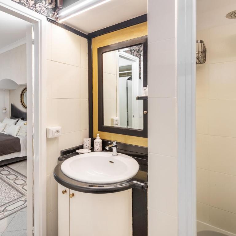 Spanish Steps Art Gallery- Roma - Suite Deluxe - 10
