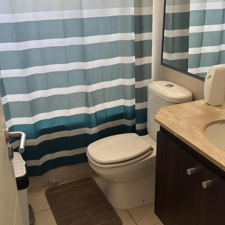 Departamento con Vista al Mar - Three-Bedroom Apartment with Balcony - 11