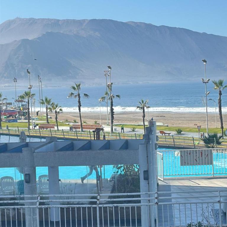 Departamento con Vista al Mar - Three-Bedroom Apartment with Balcony - 16