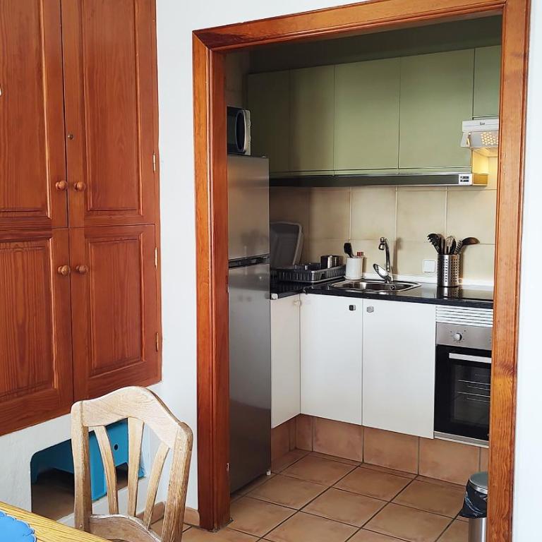 Lanzarote Beachfront Apartment on Las Cucharas Beach with a sea view - Apartamento de 1 dormitorio - 45