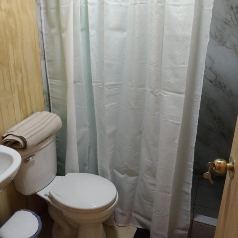 Cabaña y camping, río huaqui - Habitación Familiar - 2