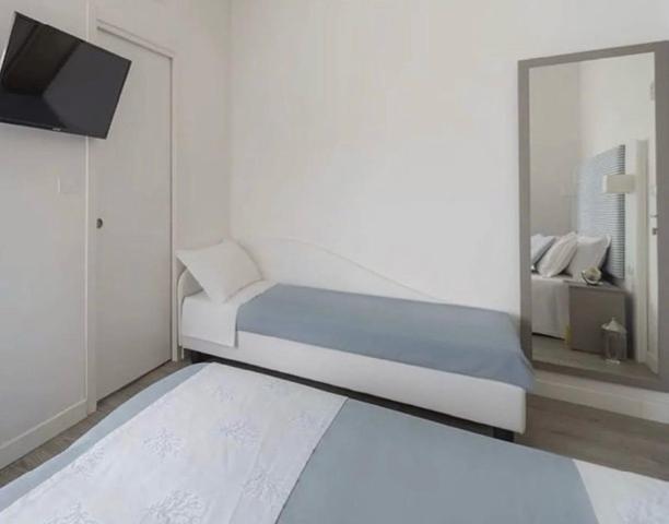 Hotel Annalisa - Triple Room with Sea View - 3