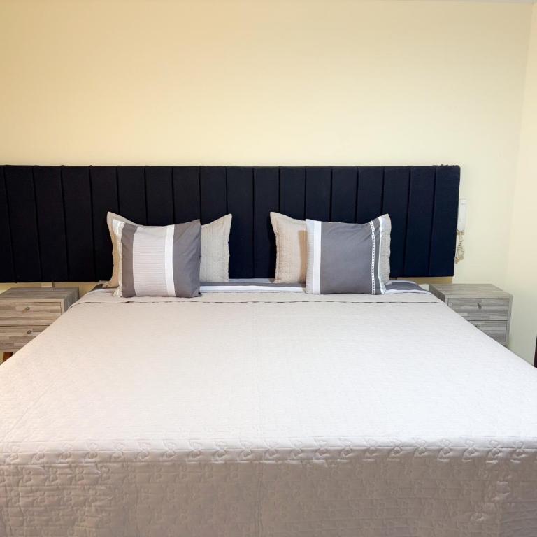 Hostal Mayra Breña - Deluxe Suite - 4